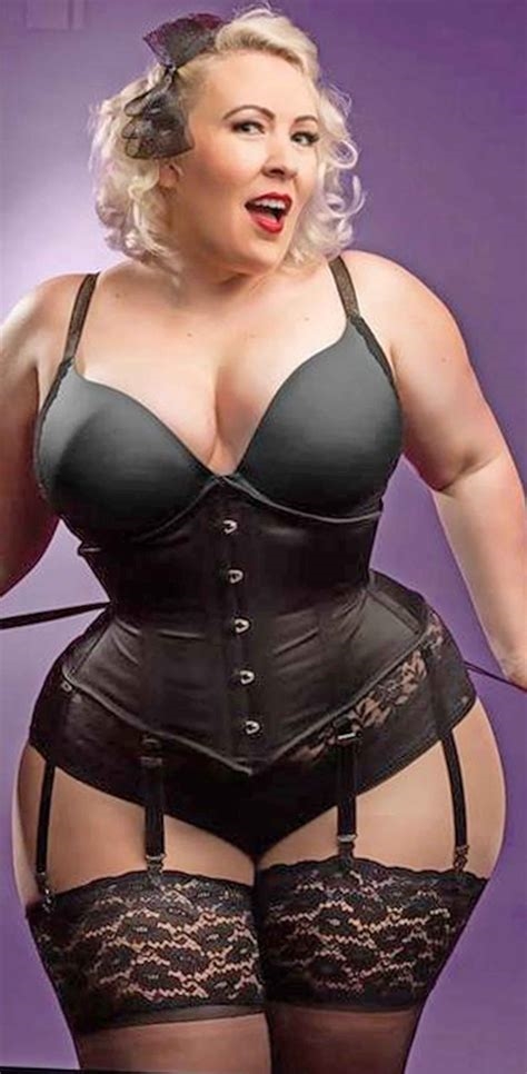 pawg corset nude